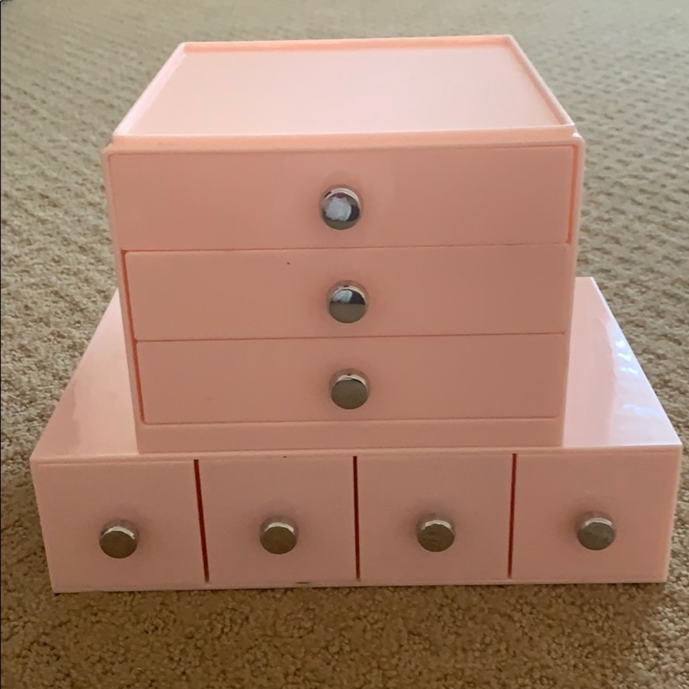 baby pink organizer